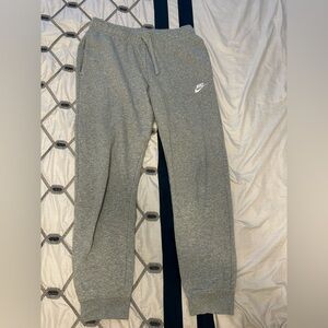 Nike Sportswear Club Fleece Women's Mid-Rise Joggers (Grey) - Size M